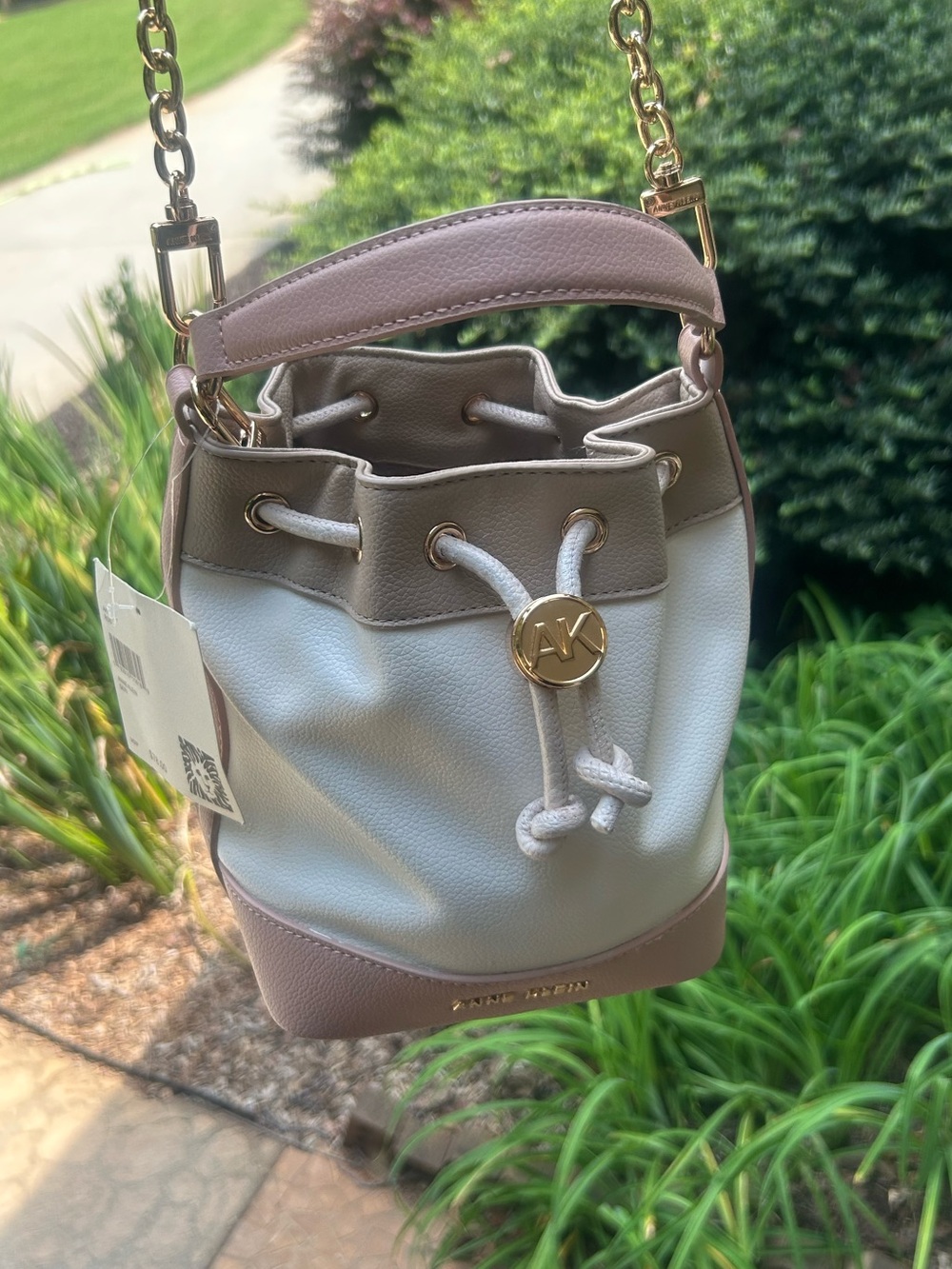 Anne Klein Geri Rose White Bucket Bag Gold Chain Crossbody AKH5081